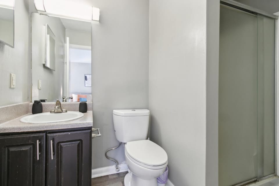 400 winchester 605 l 2 Bed 2 Bath Newly Furnished Apartment in Vinings