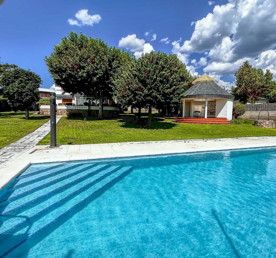 Spring, Day, Garden view, Pool view, Swimming pool, sunbed