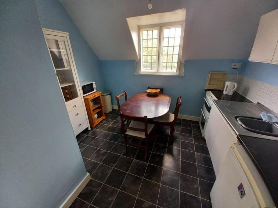Private 1-bedroom apartment in Raynes Park Apartment in London Borough of Richmond upon Thames