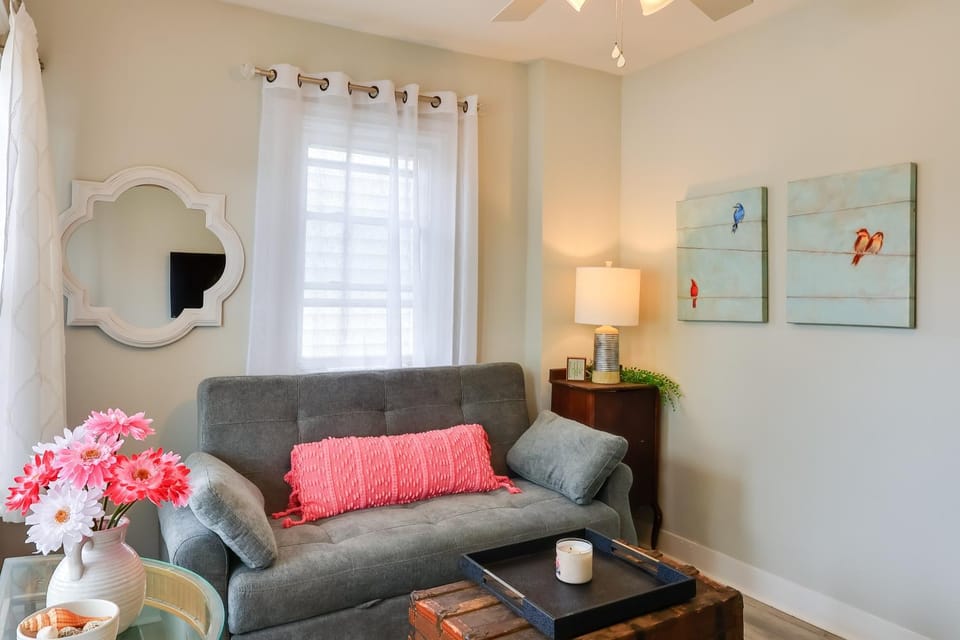 Walk to Ocean Grove Beach: Seaside Haven! Apartment in Ocean Grove