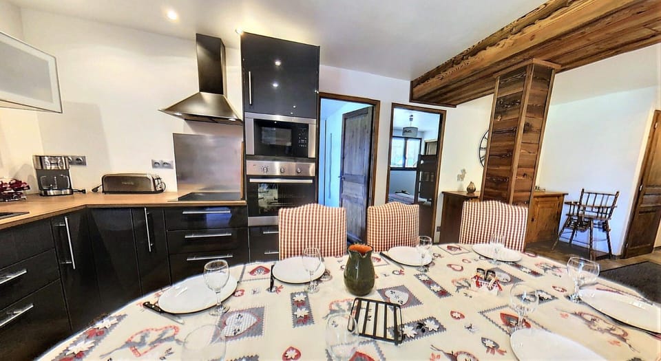 Résidence Le Chardon Bleu - APPARTEMENT DANS CHALET 3 CHAMBRES MAE-9081 Chalet in Villarembert