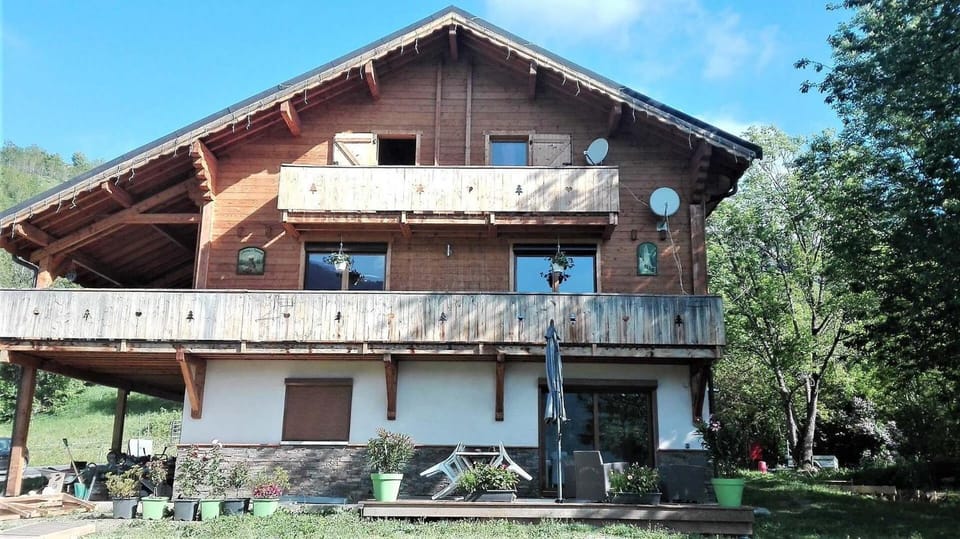 Résidence Le Chardon Bleu - APPARTEMENT DANS CHALET 3 CHAMBRES MAE-9081 Chalet in Villarembert