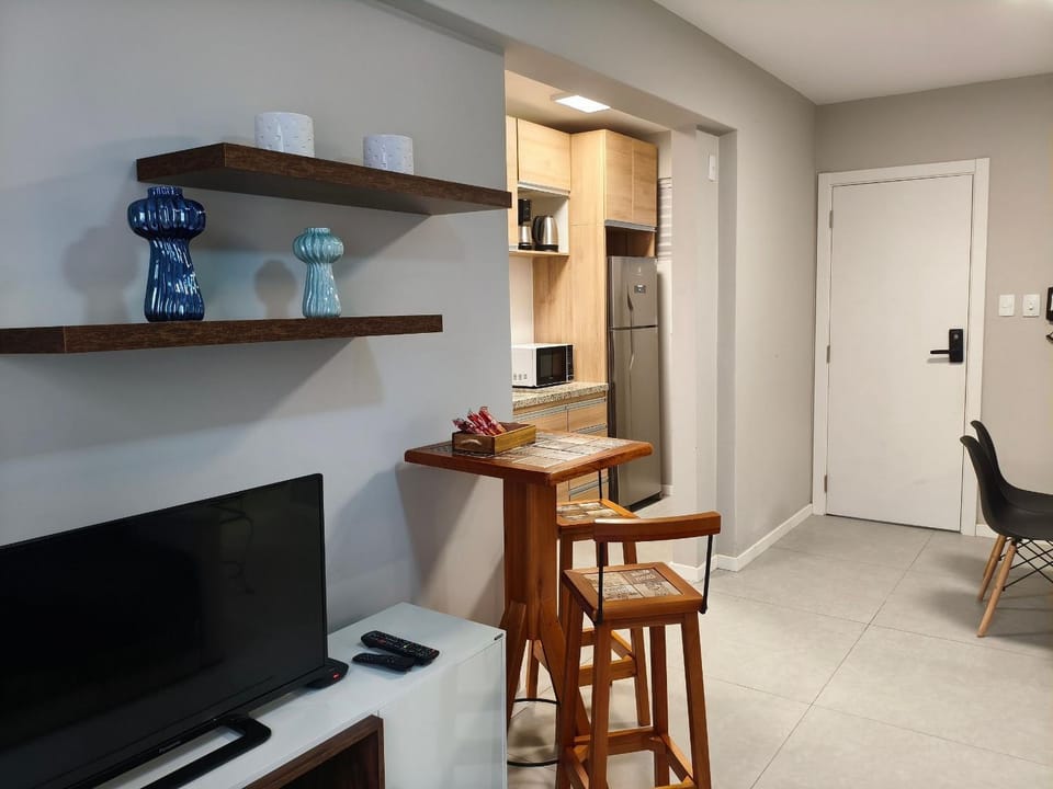 Charmoso 2 dormitórios a poucos passos da Praia em Balneário Camboriú! Apartment in Camboriú