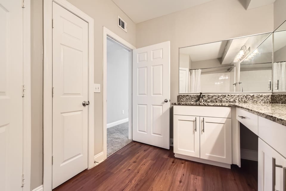 Crest at Midtown 3501 l 2 bedroom 2 Bathroom Apartment in Atlanta