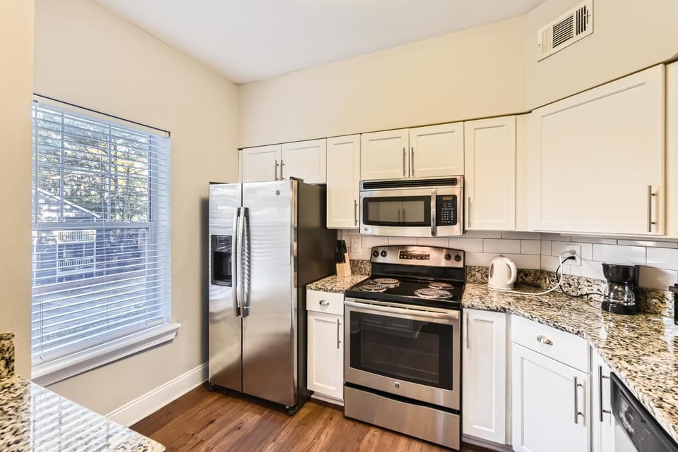 Crest at Midtown 4117 l 1 bedroom 1 Bathroom Apartment in Atlanta