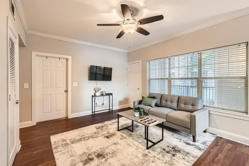Crest at Midtown 4117 l 1 bedroom 1 Bathroom Apartment in Atlanta
