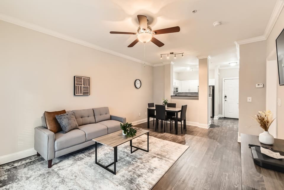 Crest at Midtown 4218 l 1 bedroom 1 Bathroom Apartment in Atlanta