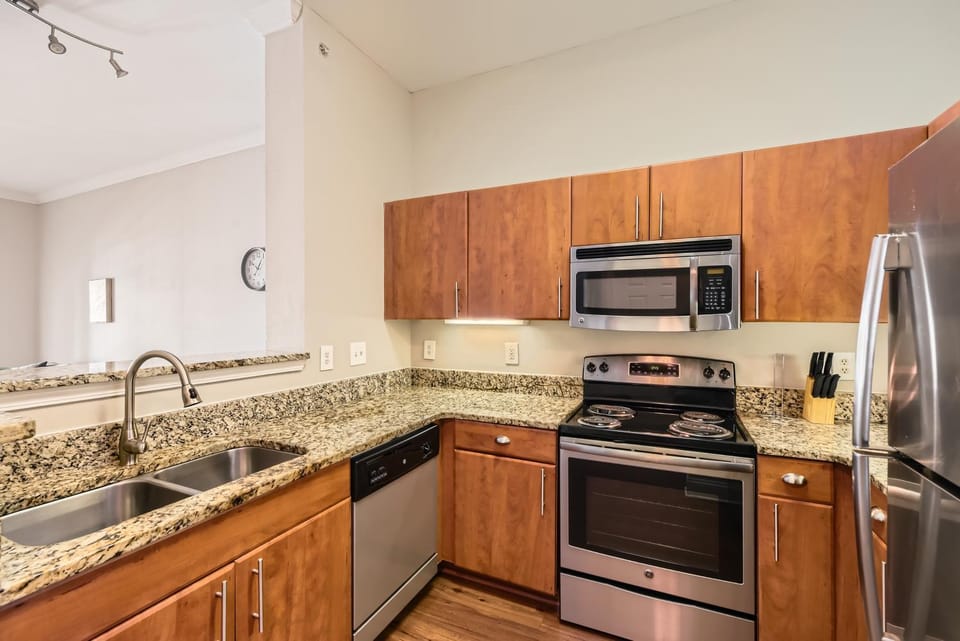 Crest at Midtown 4514 l 1 Bedroom 1 Bathroom Apartment in Atlanta