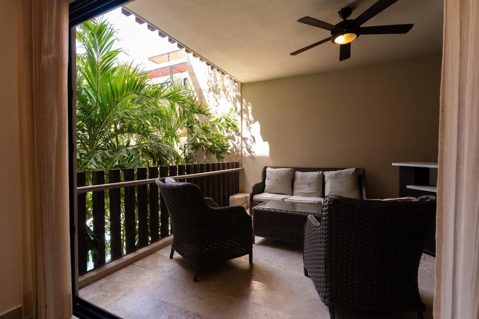 Day, Balcony/Terrace