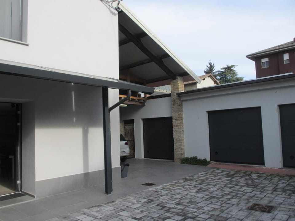 Property building, Inner courtyard view