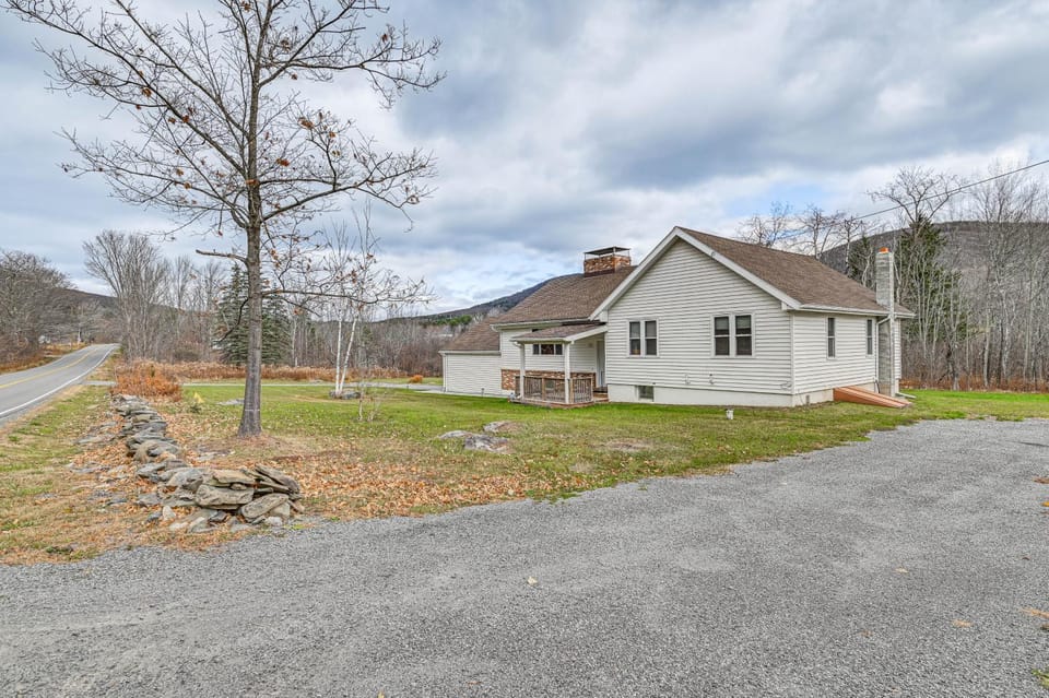 Mtn-View Home w/ Deck on 4 Acres in Windham House in Capital District, NY, USA