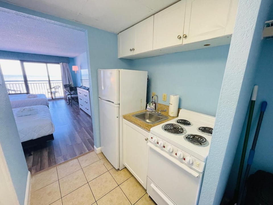 SC5 Oceanfront beautiful condo right on the beach Apartment in Myrtle Beach