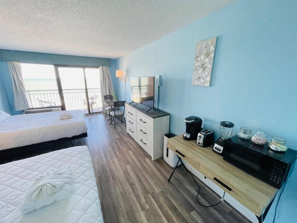 SC5 Oceanfront beautiful condo right on the beach Apartment in Myrtle Beach