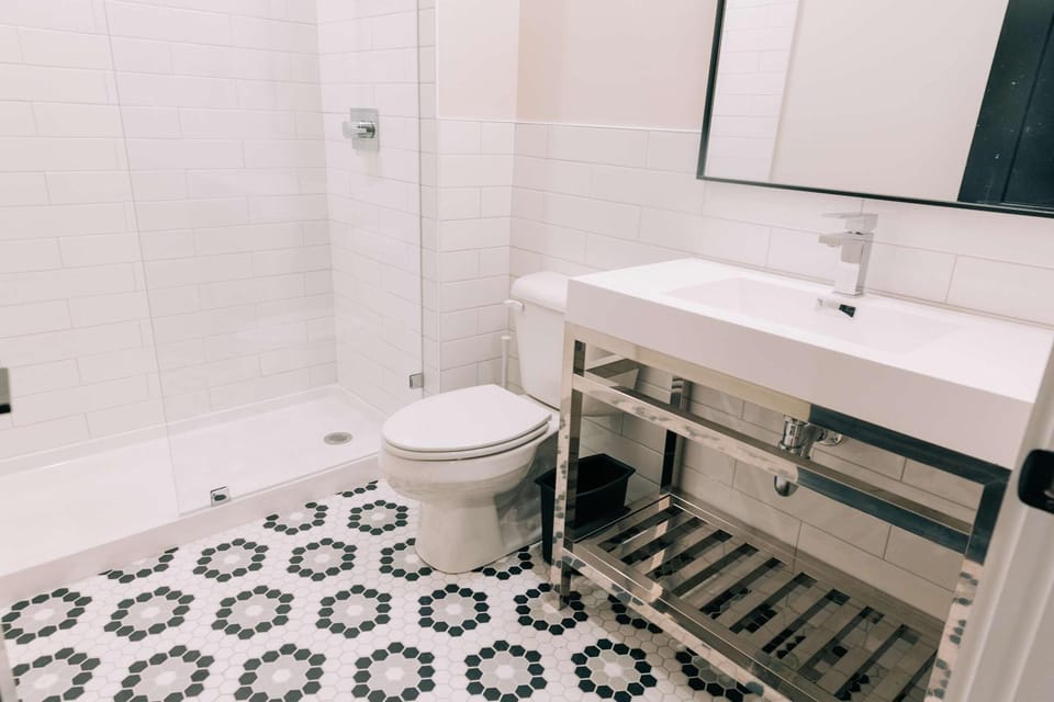 2 Bedroom Suite Apartment in Frankfort