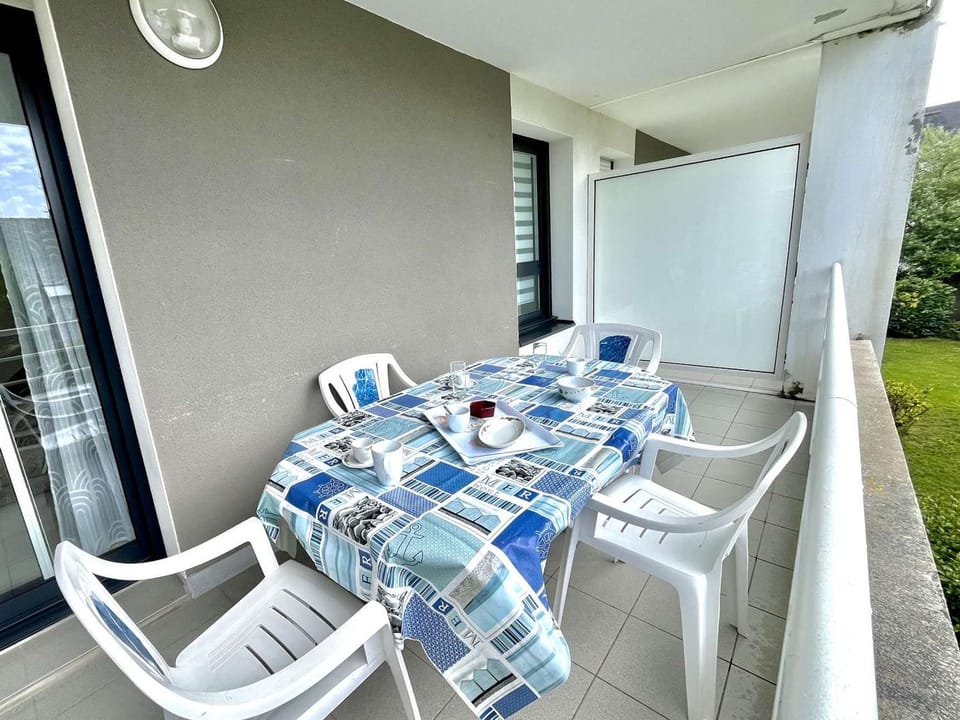 Étel - Appart 2 pièces avec balcon et parking, proche plage - FR-1-479-166 Apartment in Étel