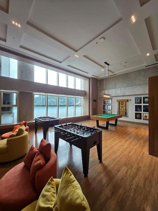 Luxury Apartment Suite 2 at Park Mckinley West Apartment in Makati