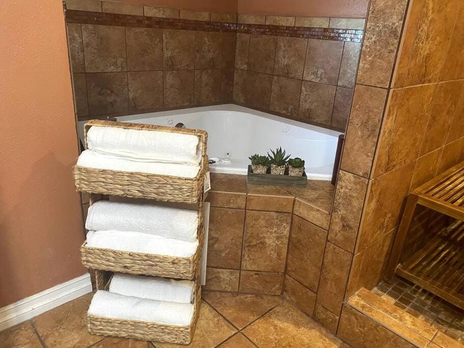 Bathroom, towels