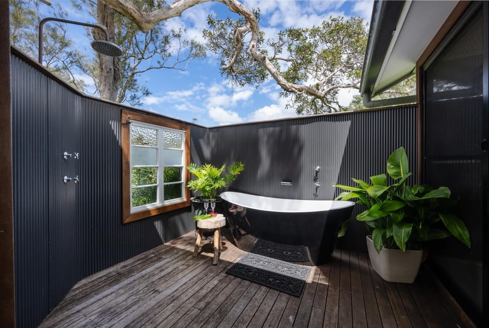 Natural landscape, Hot Tub, Bathroom