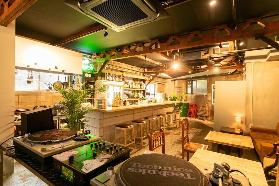 Kitchen or kitchenette, Lounge or bar, Dining area