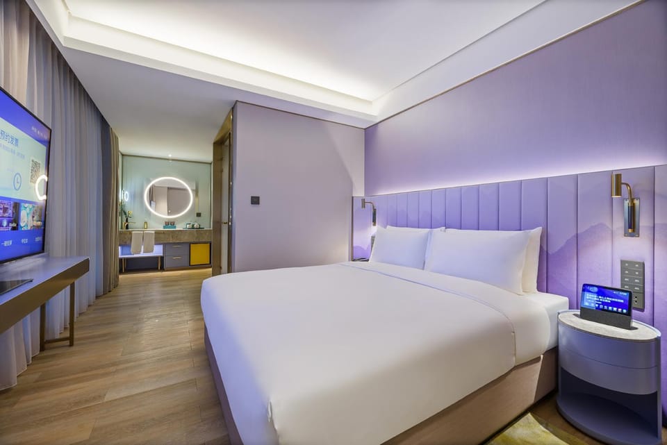 Bed, Photo of the whole room