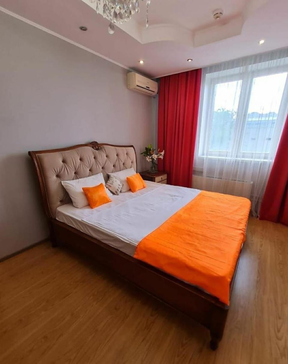 2-х комнатная квартира в ЖК Куат возле ТРЦ МЕГА по Розыбакиева Apartment in Almaty