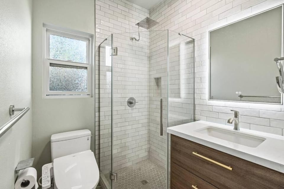 Cozy, Private 2B2B Guest House Apartment in Sunnyvale