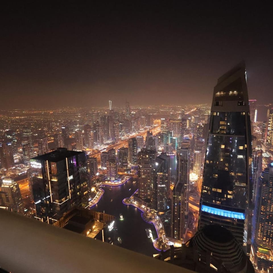 Skyline Sanctuary on the 82nd Apartment in Dubai