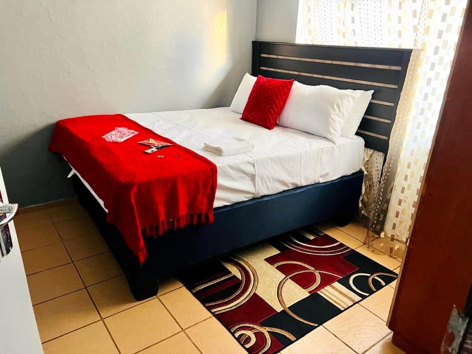 KINGs' PALACE GUESTHOUSE Bed and Breakfast in South Africa