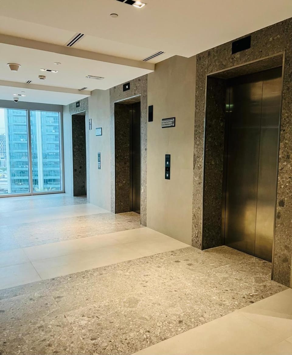 Elegant Studio Near Miracle Garden Dubai & Science Park, Close to American Hospital & 1 Min to City Centre Mall, Al Barsha Apartment in Dubai