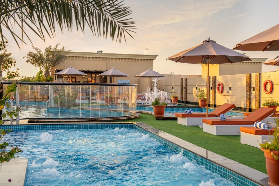 Swimming pool