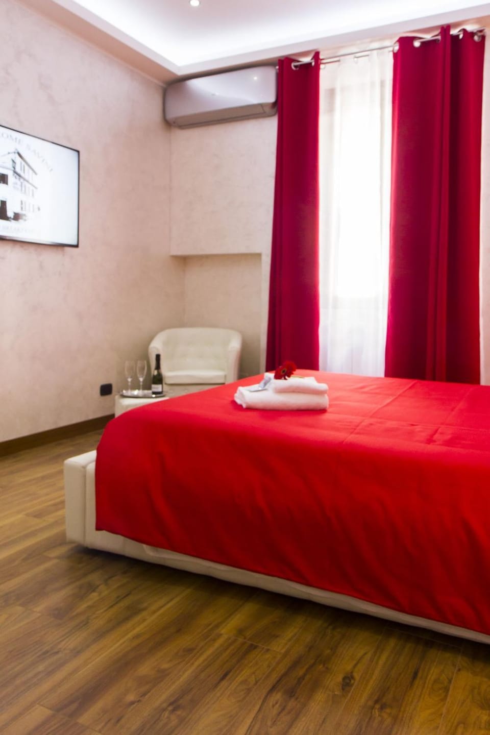 Luxury Rome Savini Guest House Bed and Breakfast in Rome