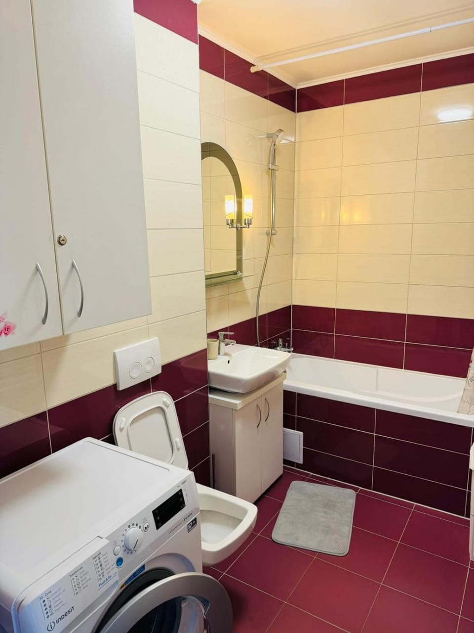 Shower, Toilet, Bathroom, Bath