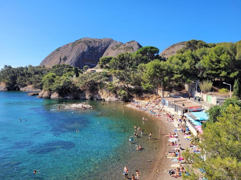 Appartement Evasion Ensoleillée - Parking-Jardin-Clim-Wi-Fi Apartment in La Ciotat