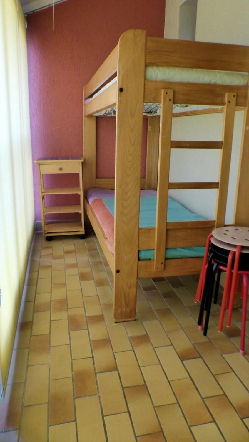 Charming studio with balcony in Sanary-sur-Mer Apartment in Sanary-sur-Mer