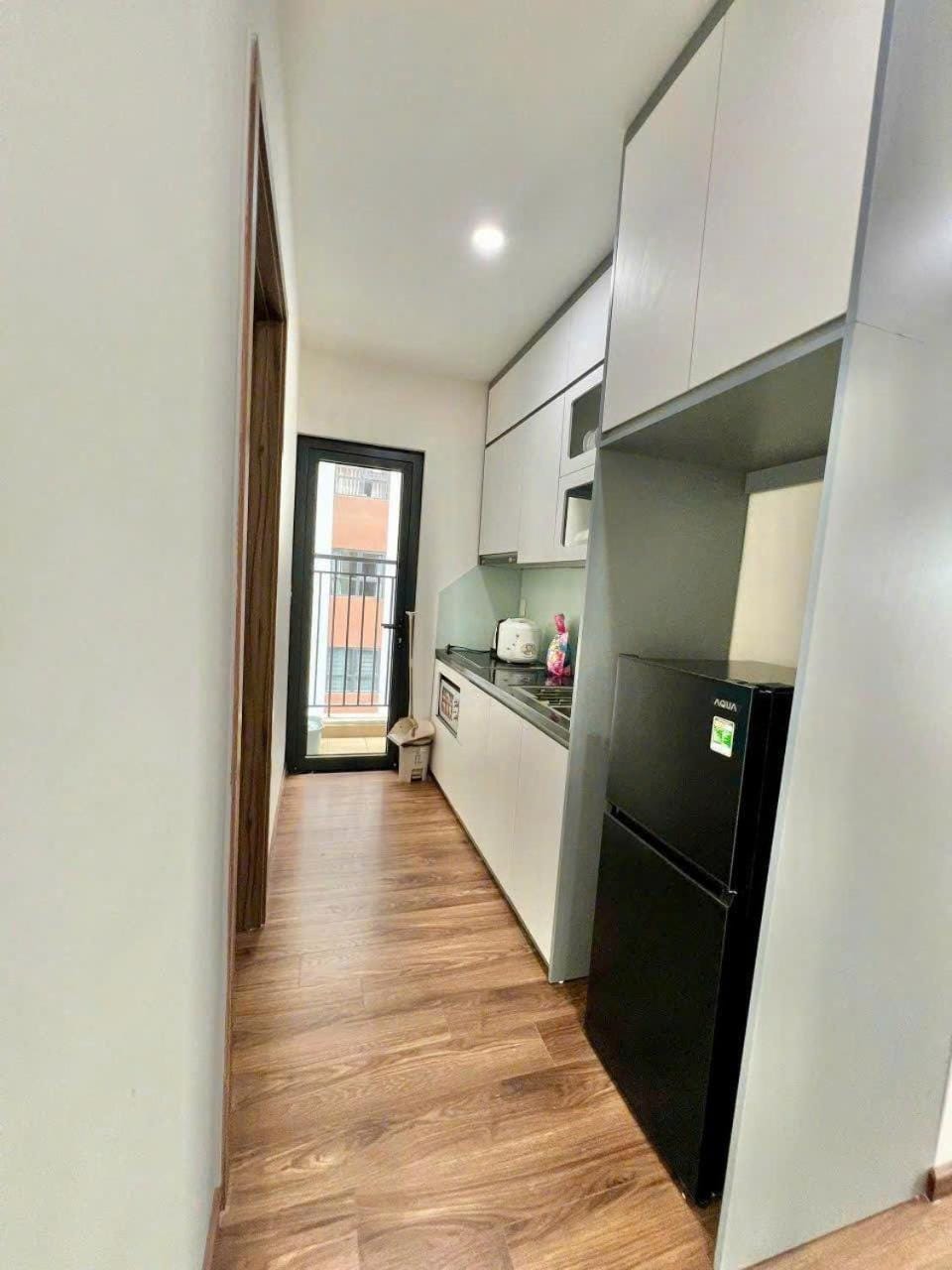Kitchen or kitchenette, kitchen
