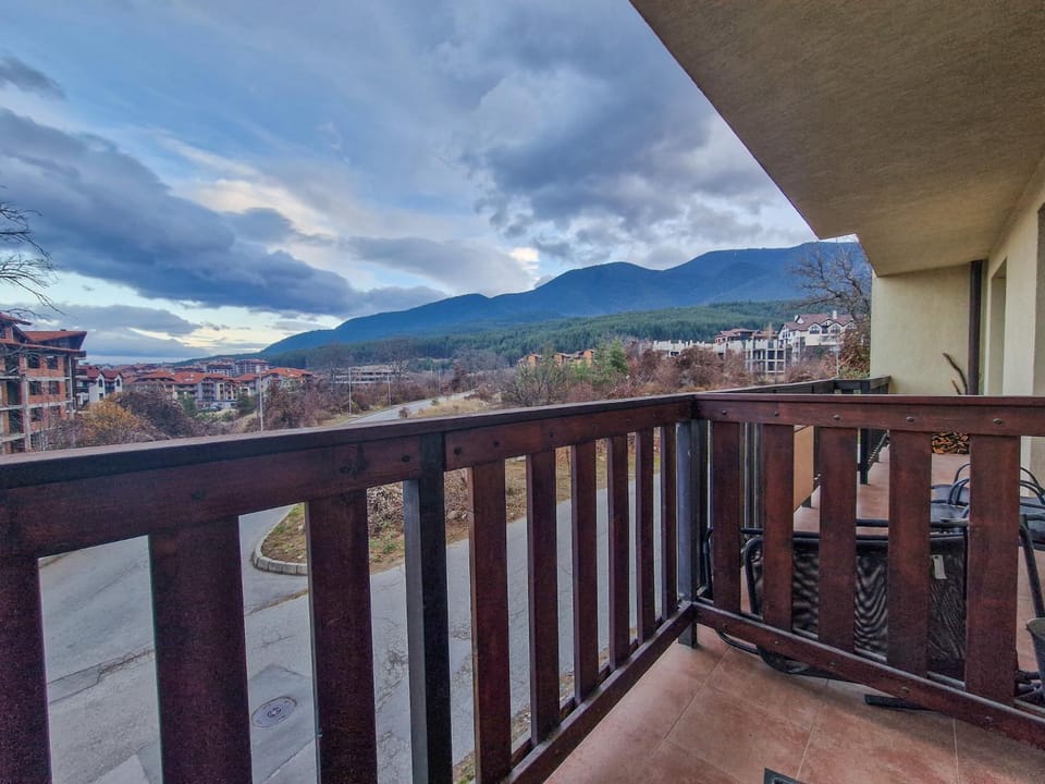 Day, Natural landscape, View (from property/room), Balcony/Terrace, Mountain view