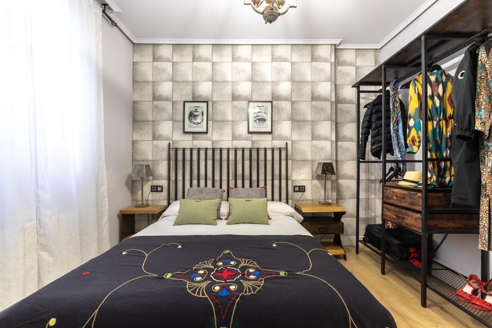Bed, Photo of the whole room, Bedroom, wardrobe