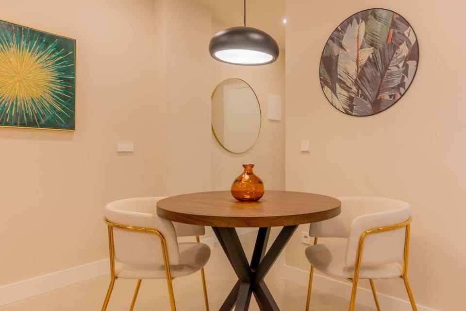 Decorative detail, Dining area