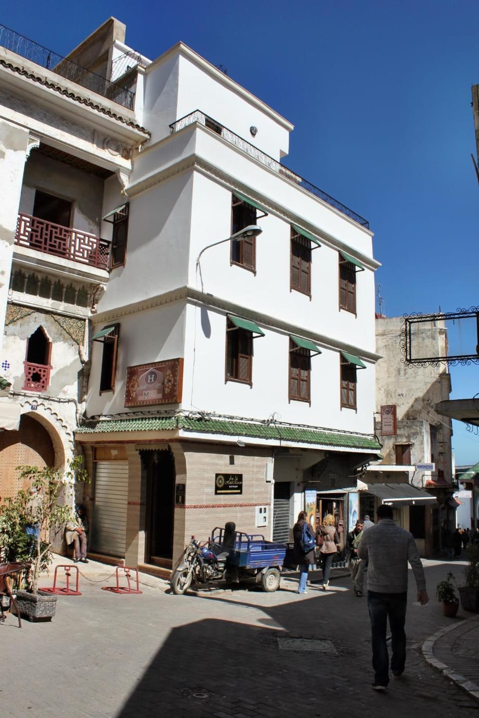 Property building, Day