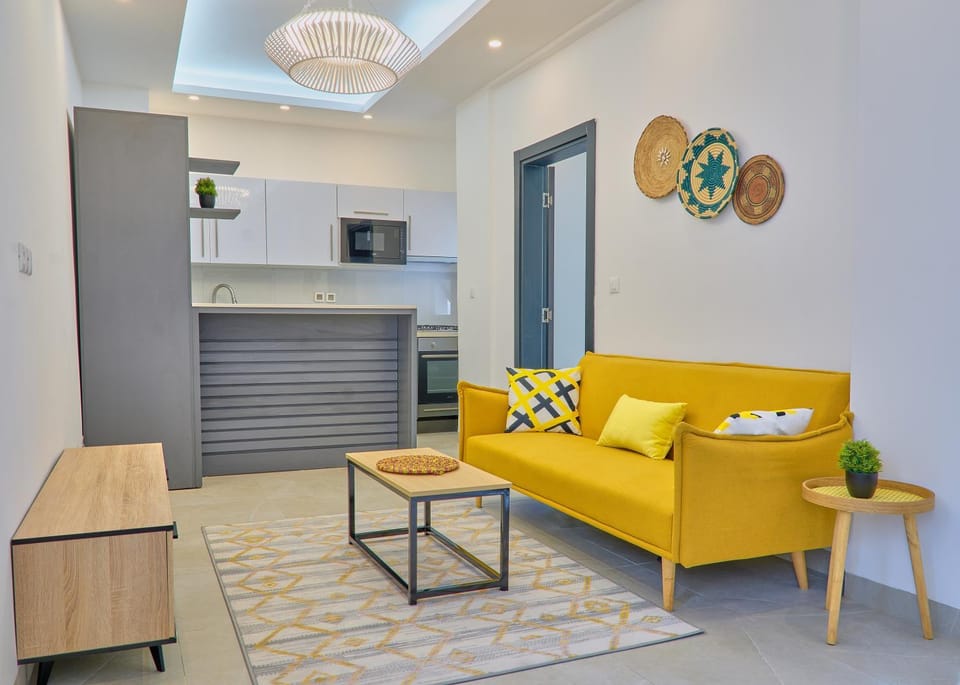 Kitchen or kitchenette, Living room, Dining area