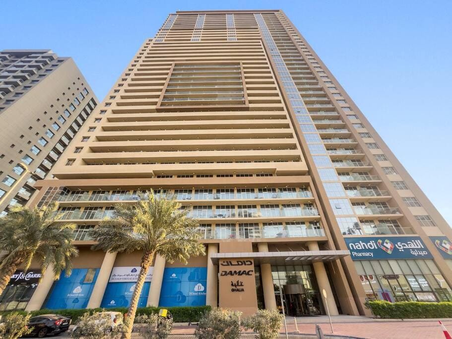 FIRST CLASS Studio Luxury Getaway Apartment in Dubai