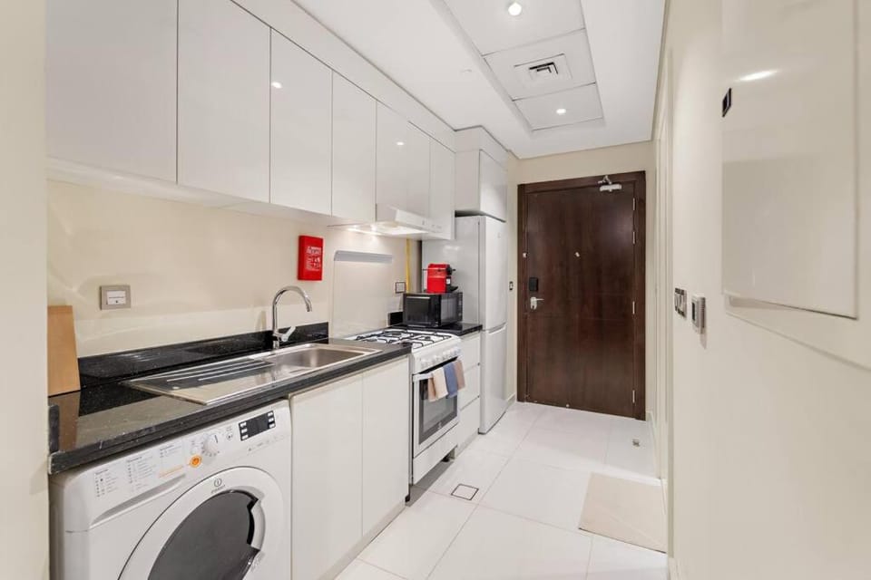 FIRST CLASS Studio Luxury Getaway Apartment in Dubai