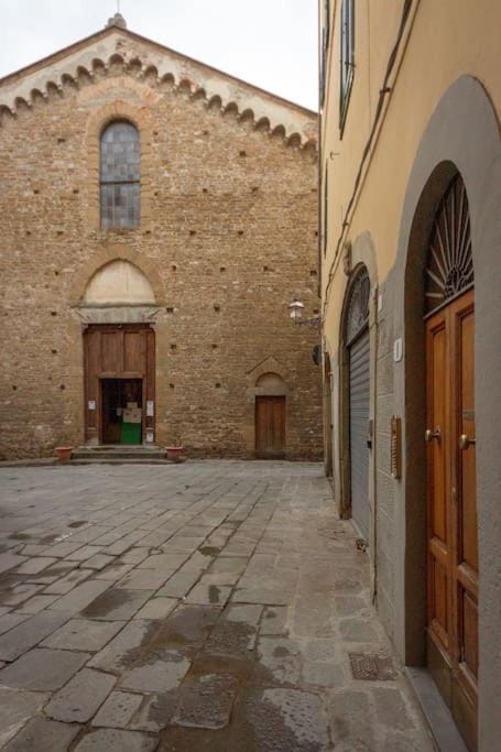 San Remigio 4 Bedrooms Apartment Apartment in Florence