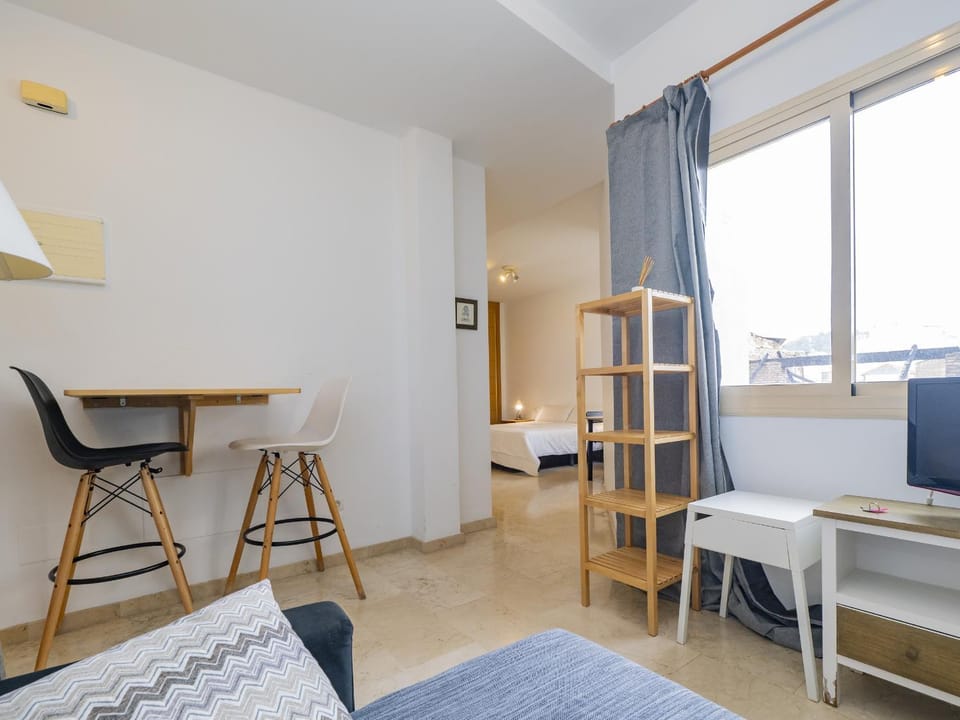 Communal lounge/ TV room, Living room