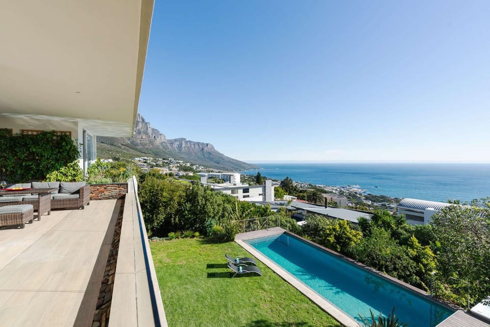 Golden View Villa Villa in Camps Bay