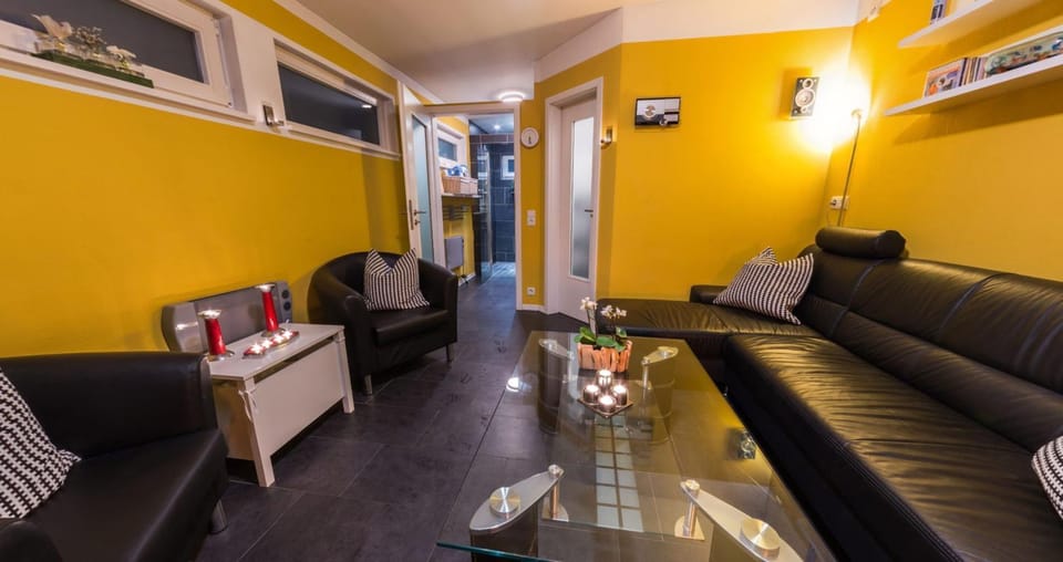 Communal lounge/ TV room, Seating area
