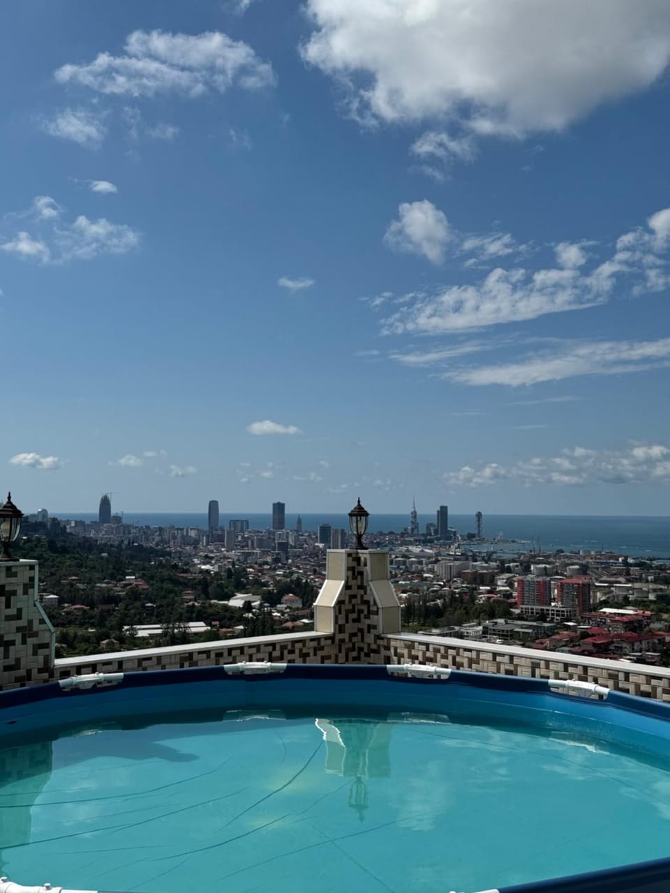 Nearby landmark, Day, City view, Pool view, Swimming pool