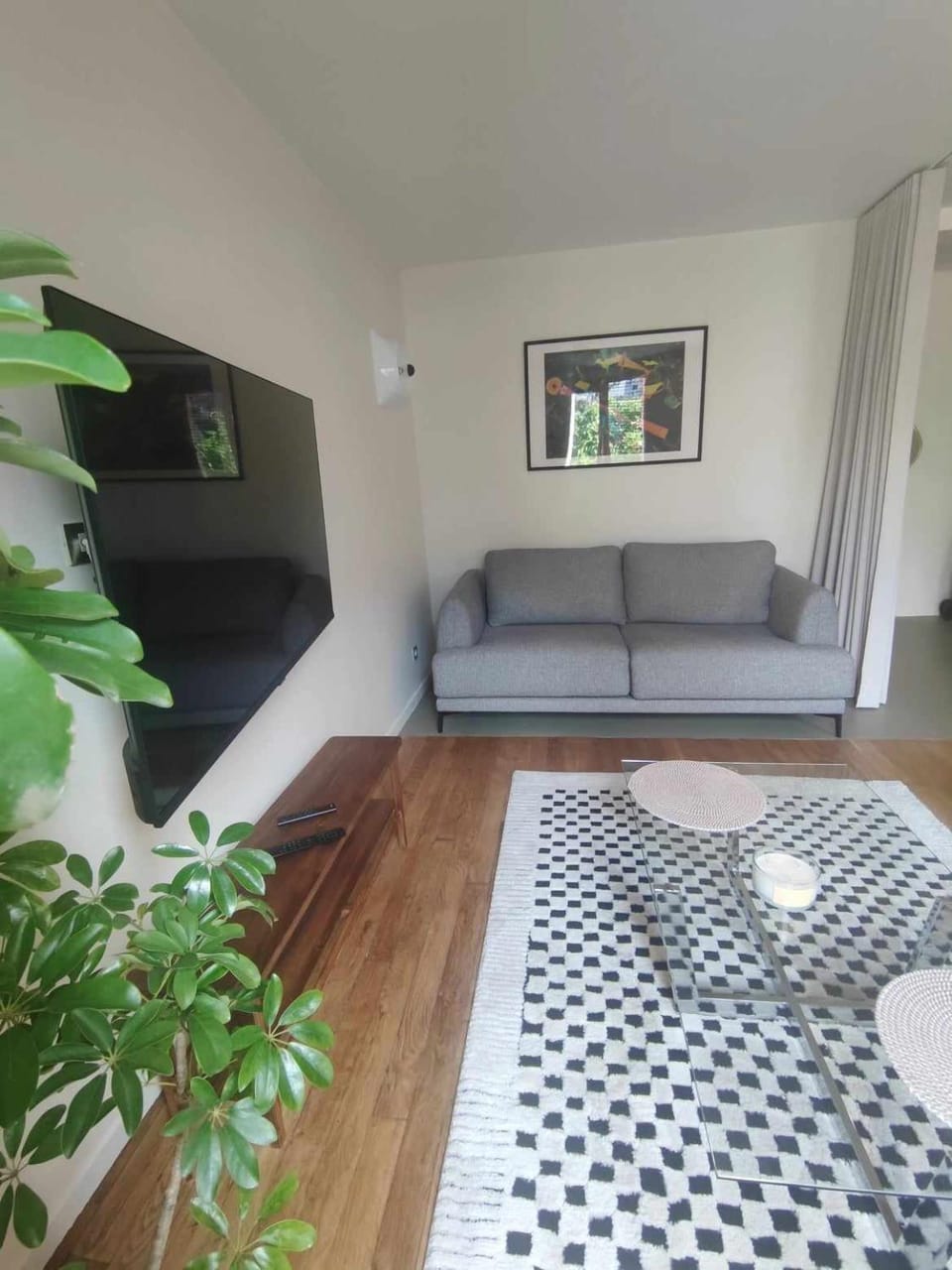 Communal lounge/ TV room, Living room