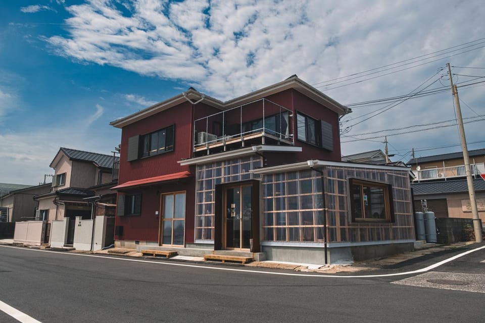 港に停泊する町のフロント moyai 舫 House in Chiba Prefecture