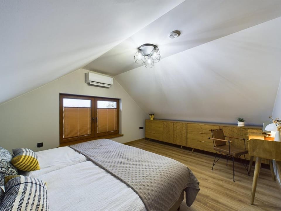 ApartamentySnu, Dom na Przedmieściu House in Masovian Voivodeship